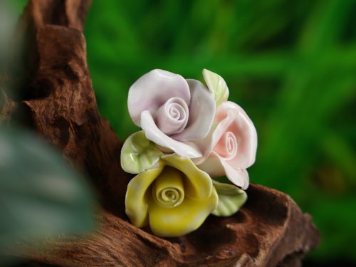 DSC06306 拷贝 Три керамические розы в мозаике