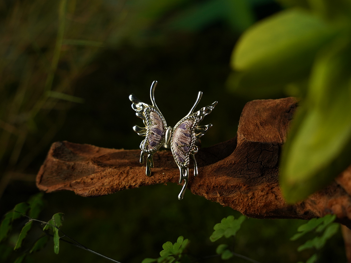 DSC08336 Прочное кольцо для вышивки в виде бабочки.