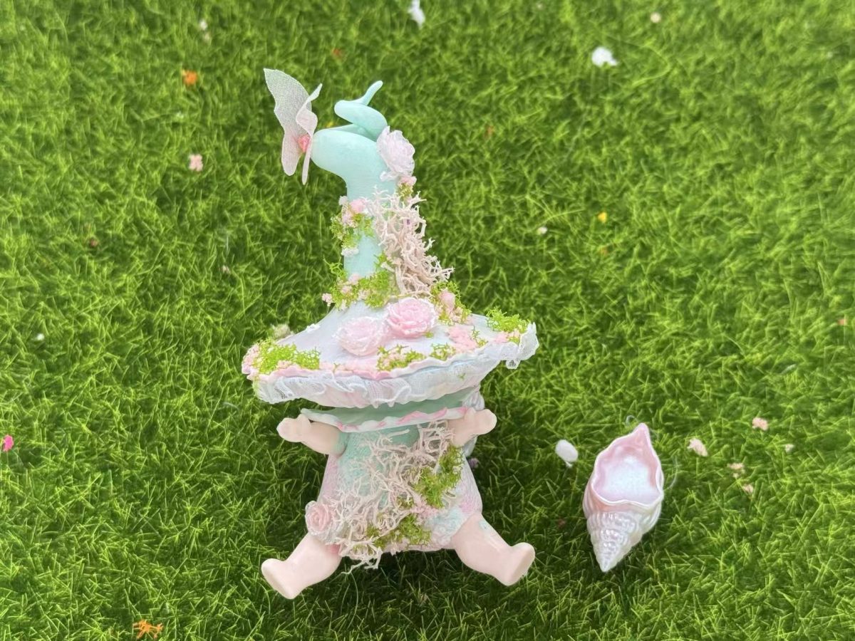 ZBG000017 Магнит на холодильник в виде сидящего гриба