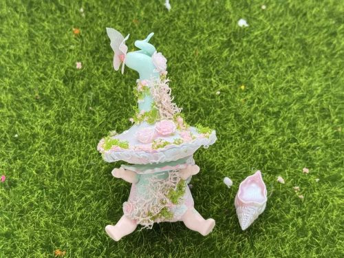 ZBG000017 Магнит на холодильник в виде сидящего гриба